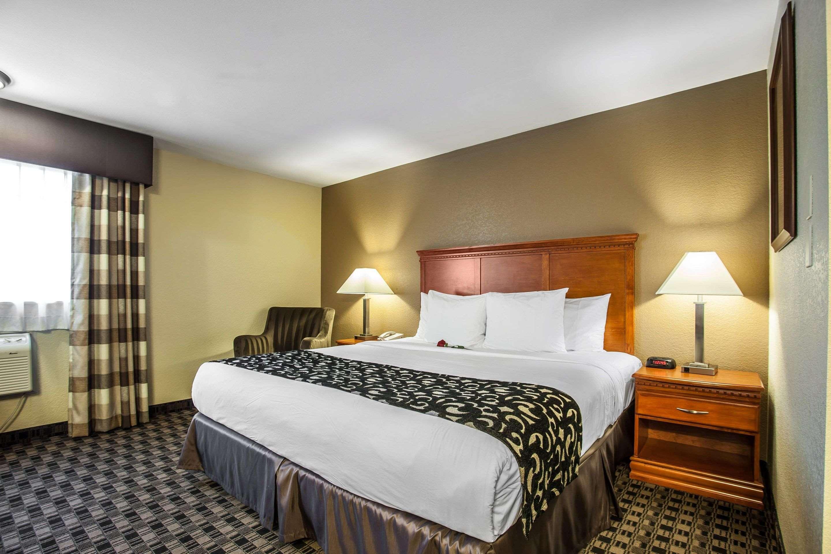 Clarion Inn Renton-Seattle Exteriér fotografie