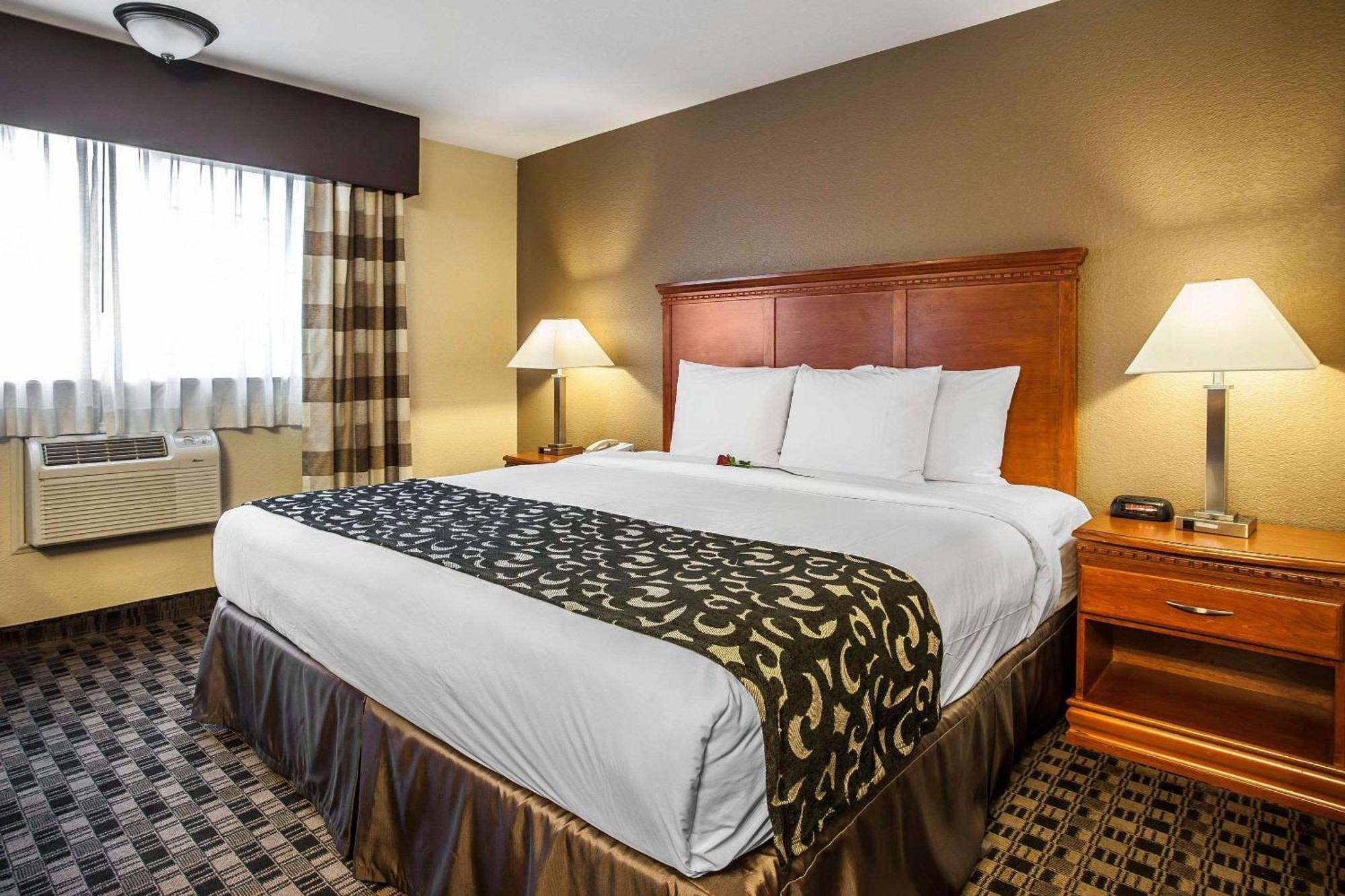 Clarion Inn Renton-Seattle Exteriér fotografie